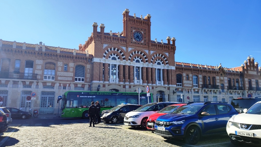 Estación de Aranjuez (железнодорожный вокзал Аранхуэса)